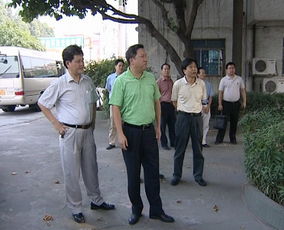 黄庆辉深入供水厂与食品公司开展市场调研